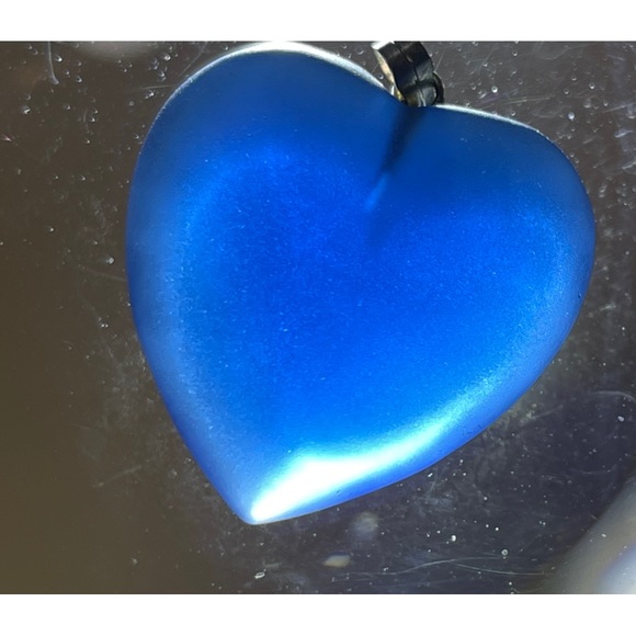 🫐Beautiful Translucent Blue Heart Glass Pendant! - Picture 2 of 8